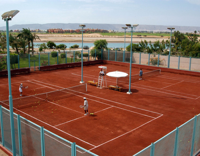 Moevenpick-Hotel-El-Gouna-Tennis-Courts_web.jpg