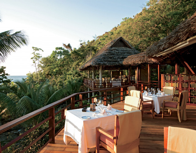 lemuria-seychelles-legend-restaurant-6-web.jpg