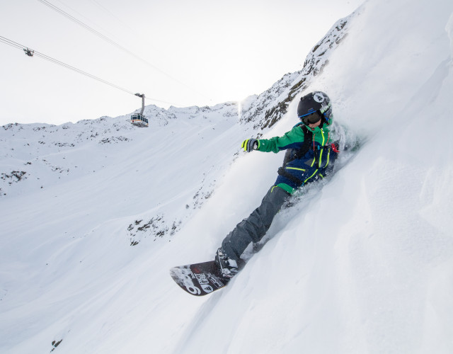 Andermatt_Gemsstock-Freeriding-2.jpg