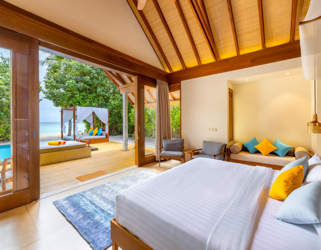 Beach-Villa-w-Pool-3.jpg