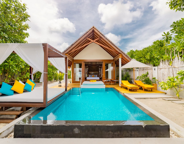 Beach-Villa-w-Pool-5.jpg
