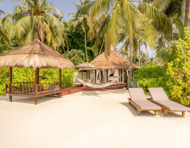 Beachfront-Pool-Villa-(3)-(1).jpg