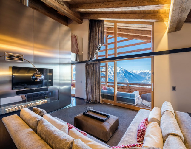 PP-6-W-Verbier---Extreme-Wow-Living-Room.jpg