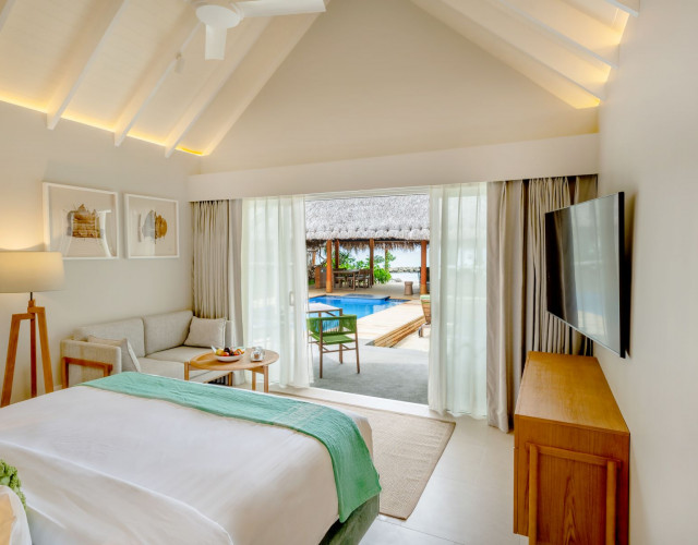 RAAYA-by-Atmosphere---2-Bedroom-Family-Beach-Villa-with-Pool---03.jpg