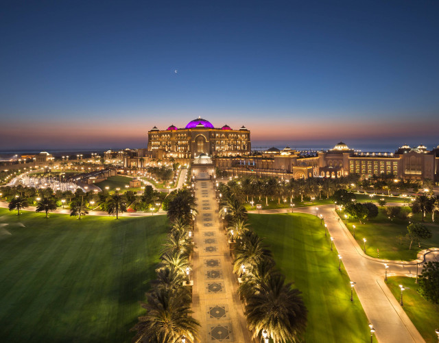 03-Emirates-Palace-Dusk.jpg