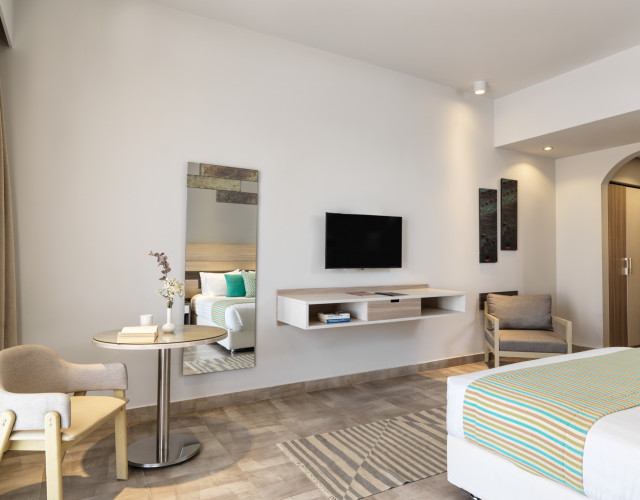 Ancient_Sands_Golf_Resort_and_Residence_El_Gouna_Deluxe_Room_King_2-web.jpg