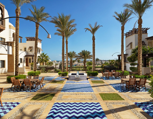 Ancient_Sands_Golf_Resort_and_Residence_El_Gouna_Red_sea_piazza_1-web.jpg