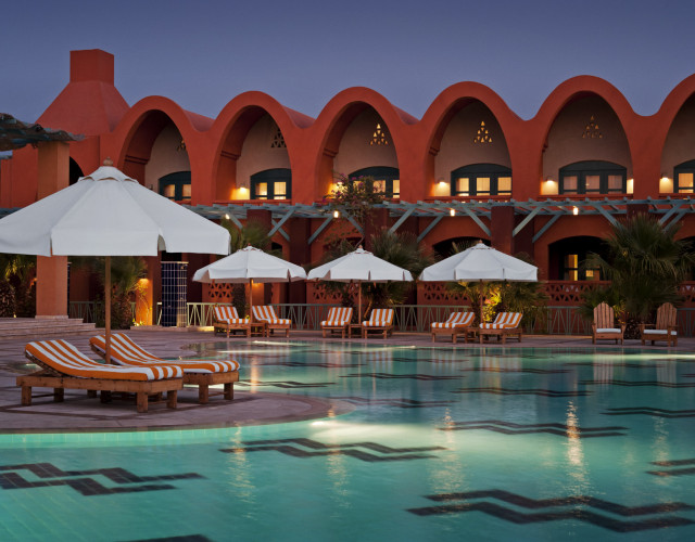 Sheraton_Miramar-El-Gouna_Pool_web.jpg