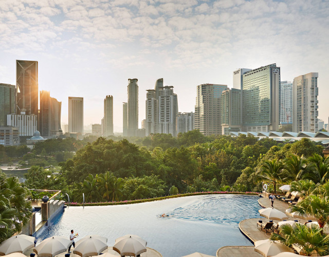 kuala-lumpur-swimming-pool-2.jpg