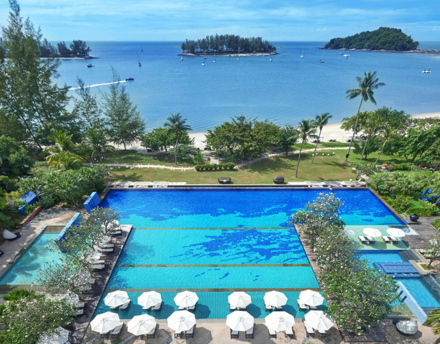 The-Danna-Langkawi---Three-tiered-Infinity-Swimming-Pool.jpg