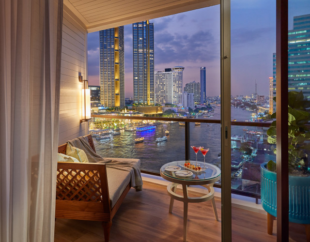 Mandarin-Oriental,-Bangkok---Balcony-view-web.jpg