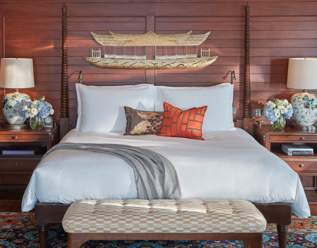 Mandarin-Oriental,-Bangkok---State-Room---Bed-Close-Up-web.jpg