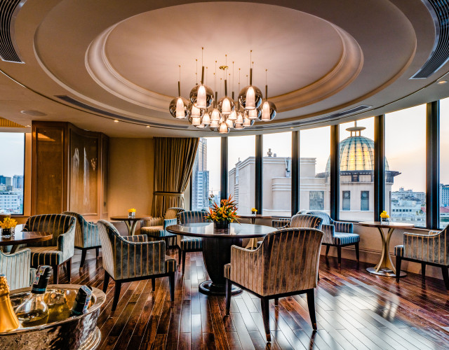 Caravelle_Signature-Lounge-3.jpg