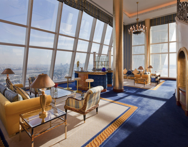 Burj-Al-Arab---Club-Suite-Lower-level.jpg