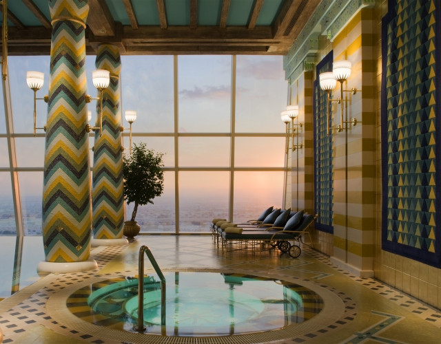 Burj-Al-Arab---Jacuzzi.jpg