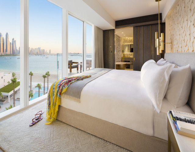 Junior-Suite-Sea-View-web.jpg