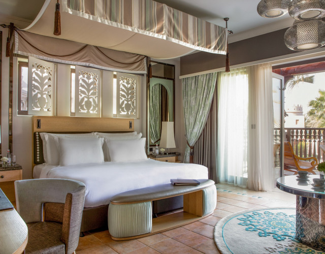 High_resolution_300dpi-Jumeirah-Dar-Al-Masyaf---Gulf-Summerhouse-Arabian-Deluxe--Bedroom-web.jpg