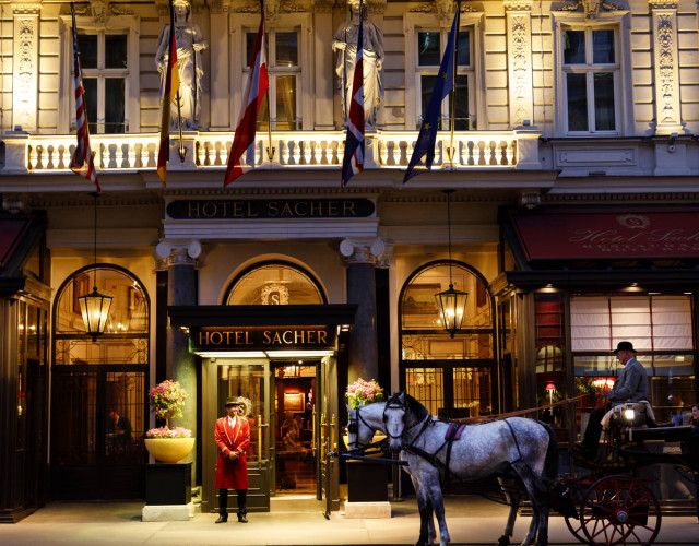 Hotel-Sacher-Wien,-Rigaud-Front-View-III-(c)-Hotel-Sacher.jpg