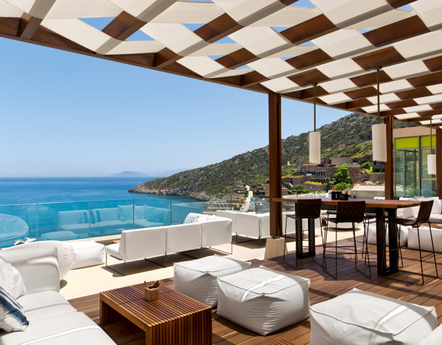 DC_CrystalBox_Bar_Outdoor_12-web.jpg