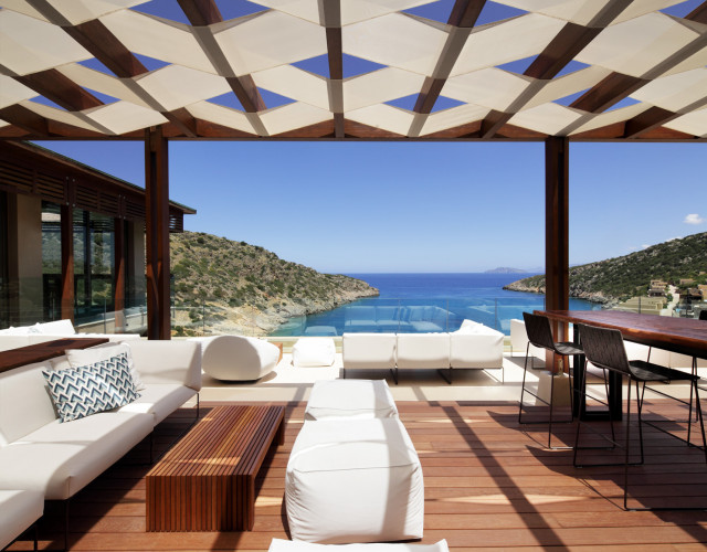 DC_CrystalBox_Bar_Outdoor_13-web.jpg