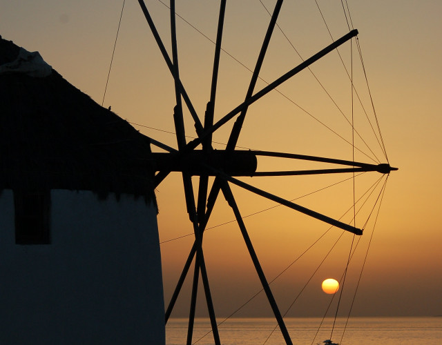 nikos-sgouros-Lsv2HduPtm0-unsplash-1609145086.jpg