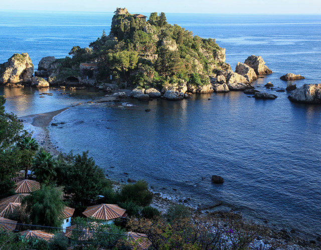 Isola-Bella-a-Taormina.jpg