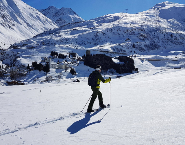 Photokleinformat-3_2-Schneeschuhtrail-Hospental.jpg