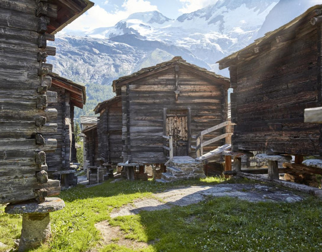 Saas-Fee-Stadel-Sommer-(c)SaastalTourismusAG-StefanKuerzi.jpg