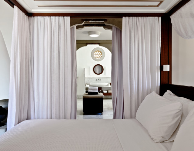 Amanruya,-Turkey---Accommodation,-Pavilion,-Bedroom_Office_4656.jpg