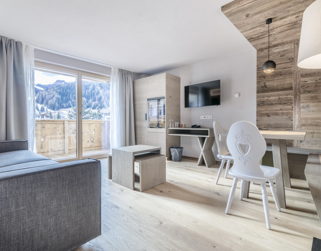 Hotel-Col-Alto_Suite-Sellaronda.jpg