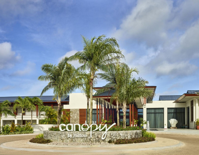 Canopy-by-Hilton-Entrance.jpg