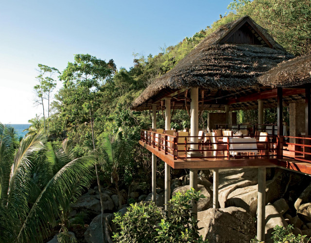 lemuria-seychelles-legend-restaurant-3-web.jpg