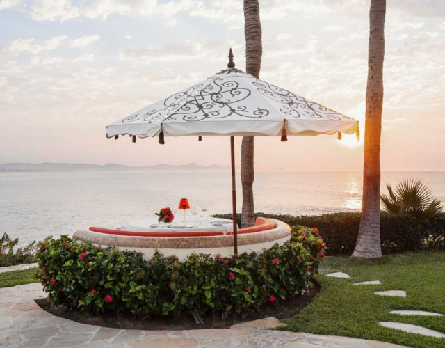 OO_Palmilla_FB_Agua_DiningPod_Sunrise_1514_MASTER_Small.jpg