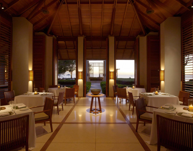 Amanyara,-Turks-and-Caicos---Restaurant_Office_5796.jpg