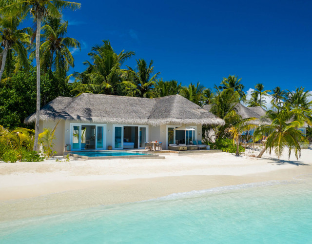 Baglioni_Resort_Maldives_Pool_Grand_Suite_Beach_Villa-126-(2)_web.jpg