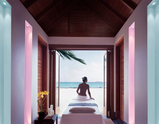 Spa-Treatment-Villa---Interior-01-web.jpg