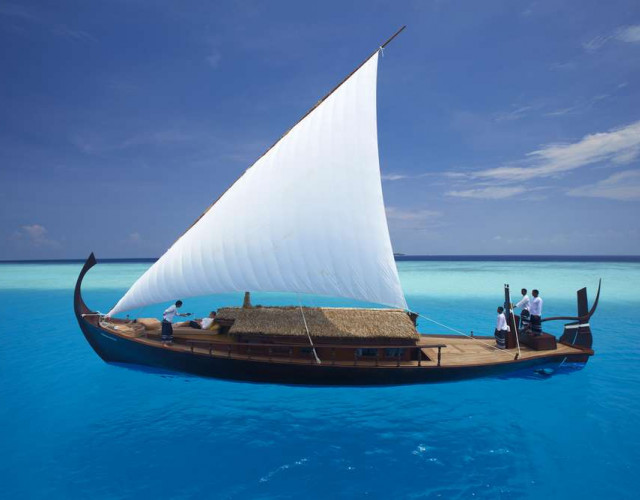 baros-maldives_nooma-cruise_hr.jpg
