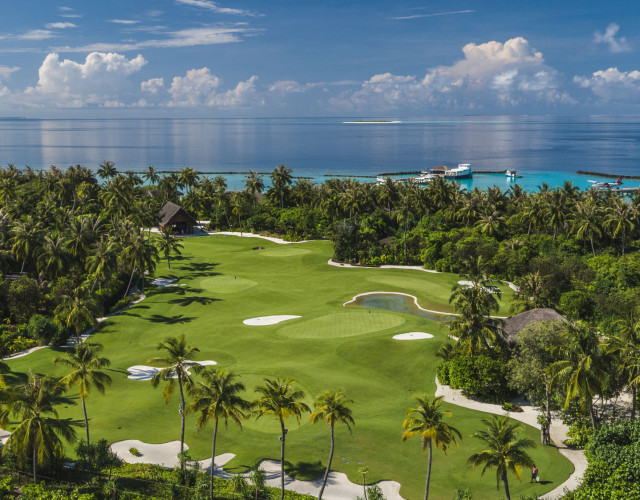 Velaa_Private_Island_Golf-web.jpg