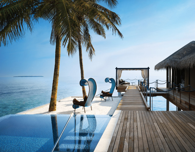 Velaa_Private_Island_Romantic_Pool_Residence.png