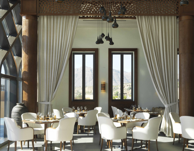 Anantara-Al-Jabal-Al-Akhdar-Resort---Dining---Al-Maisan-05.jpg