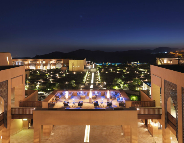 Anantara-Al-Jabal-Al-Akhdar-Resort---Dining---Al-Shourfa.jpg