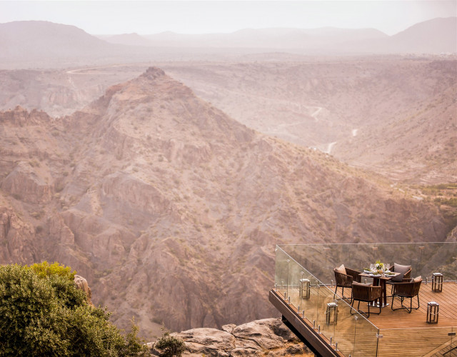 Anantara-Al-Jabal-Al-Akhdar-Resort---Dining-By-Design---Diana's-Point-01.jpg