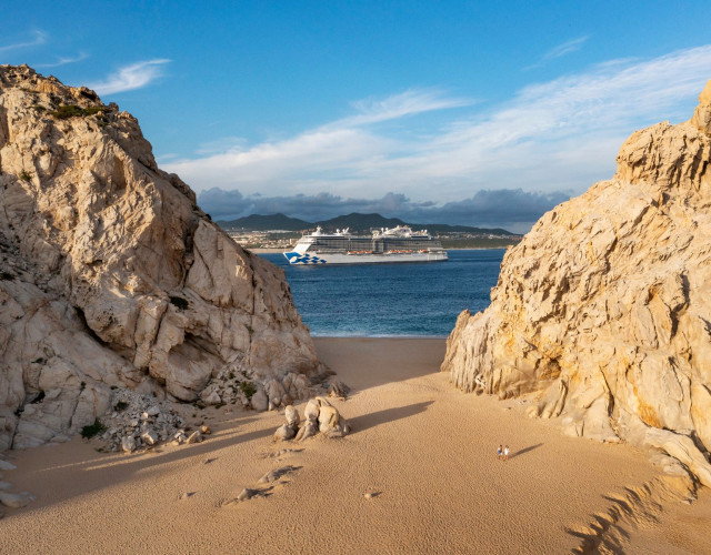PCL_MJ_Mexico_Cabo_San_Lucas_El_Arco_Ship_Majestic_Lovers_Beach_Couple_Drone_CTrantina_101821_873_RGB-TB-1726818682.jpg